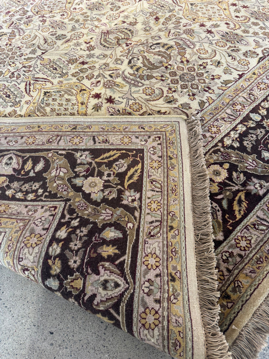 Traditional Floral Area Rug – Beige / Brown with Dark Border – 9' x 12'