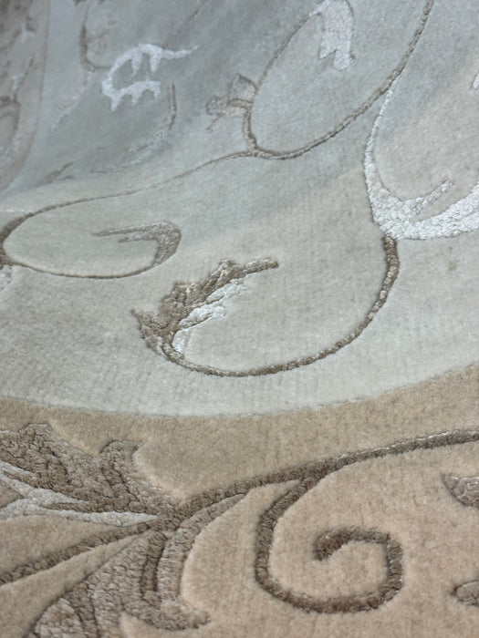 9'x12' Hand-Knotted Tibetan Wool Area Rug - Beige/Ivory