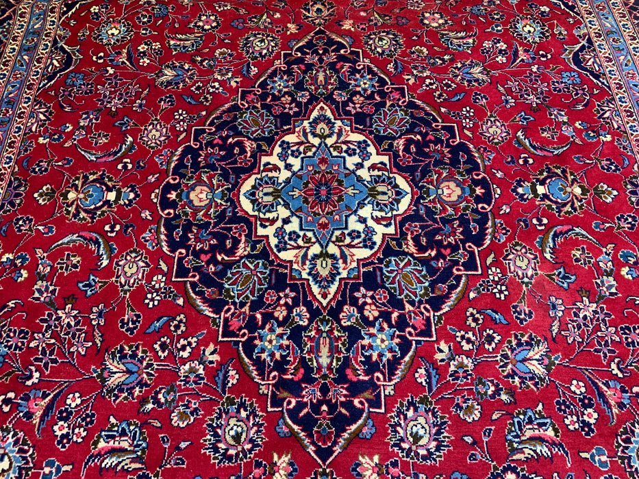 9’6” × 13’11” Hand-Knotted Wool Persian Rug – Red with Navy Border & Central Medallion