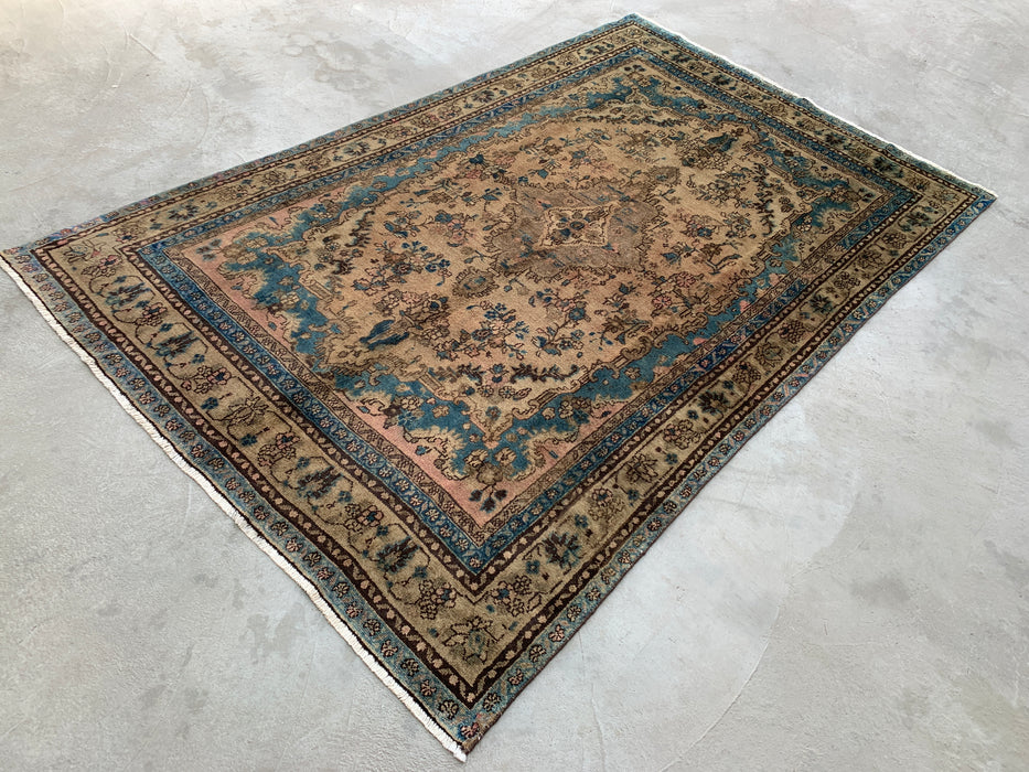 KBHM-1088 Hand-Knotted Persian Wool Rug – 10'2 x 6'6 – Ivory & Blue Traditional Floral Medallion Area Rug