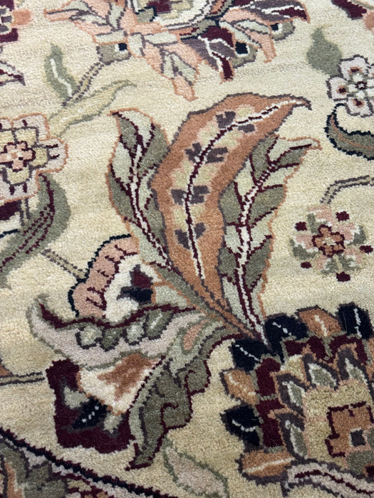 8' x 8' Round Hand-Knotted Wool Area Rug - Ivory/Beige/Multi