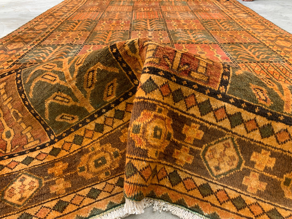 Handmade Persian Wool Area Rug 7x10 - Red Bakhtiari Persian Style Rug - Exact Size 10'2" x 6'7" - KBHM-1184