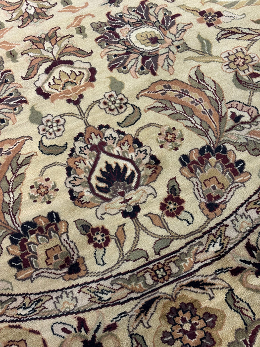 8' x 8' Round Hand-Knotted Wool Area Rug - Ivory/Beige/Multi