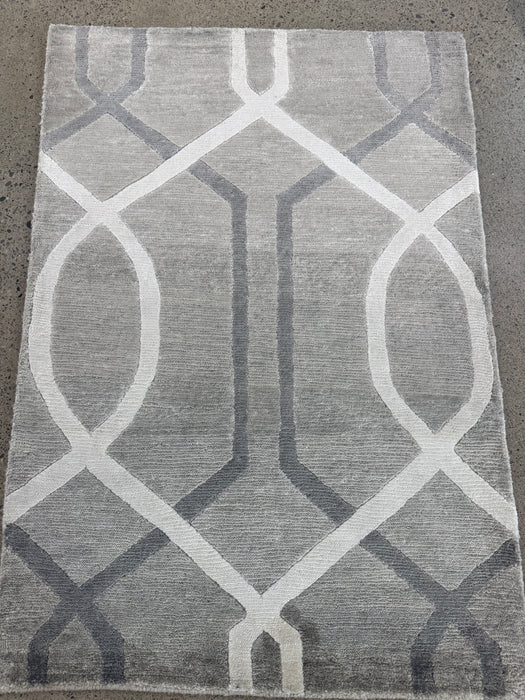 2'x3' 100% Wool Nepali Hand Knotted Area Rug