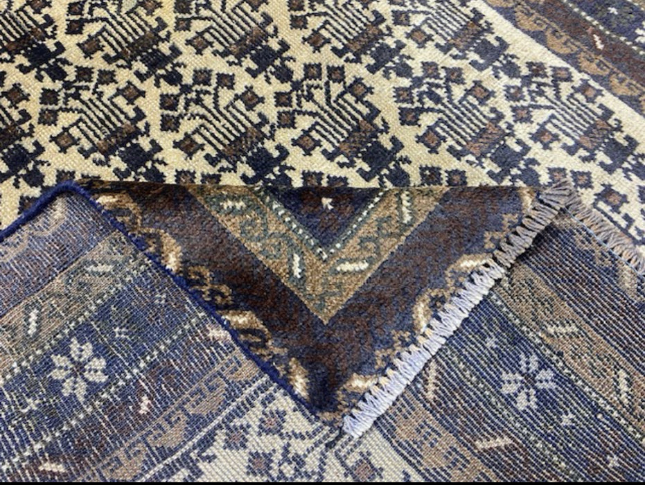 3’3” × 5’9” Hand-Knotted Baluch Wool Rug – Ivory & Indigo Geometric Motif