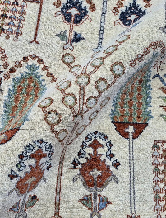 9x12 ft. Hand knotted Carpet, Oriental Chinar design