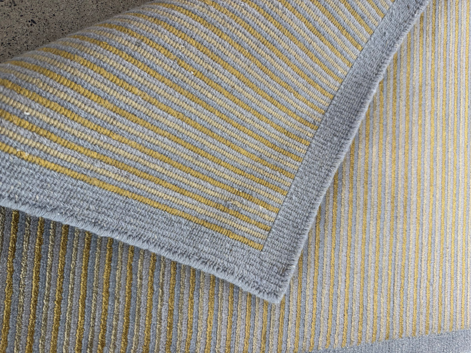 2'x3' 100% Wool Nepali Hand Knotted Area Rug