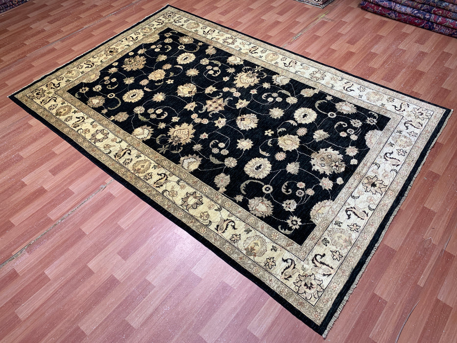 7'x10' Hand-Knotted Chobi Black/Ivory Area Rug – KB Rugs
