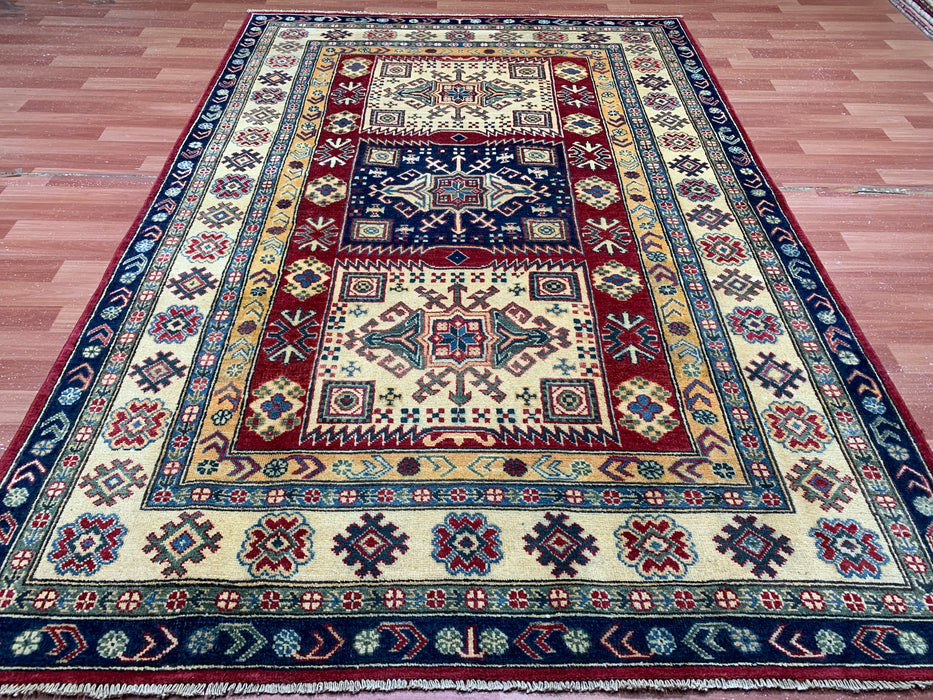 5'4" × 7'11" Hand-Knotted Kazak Wool Rug – Ivory, Red & Navy Geometric Design
