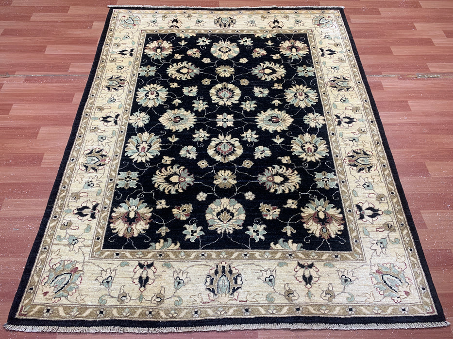 4'11" × 6'3" Hand-Knotted Ziegler Wool Rug – Black with Ivory Floral Border