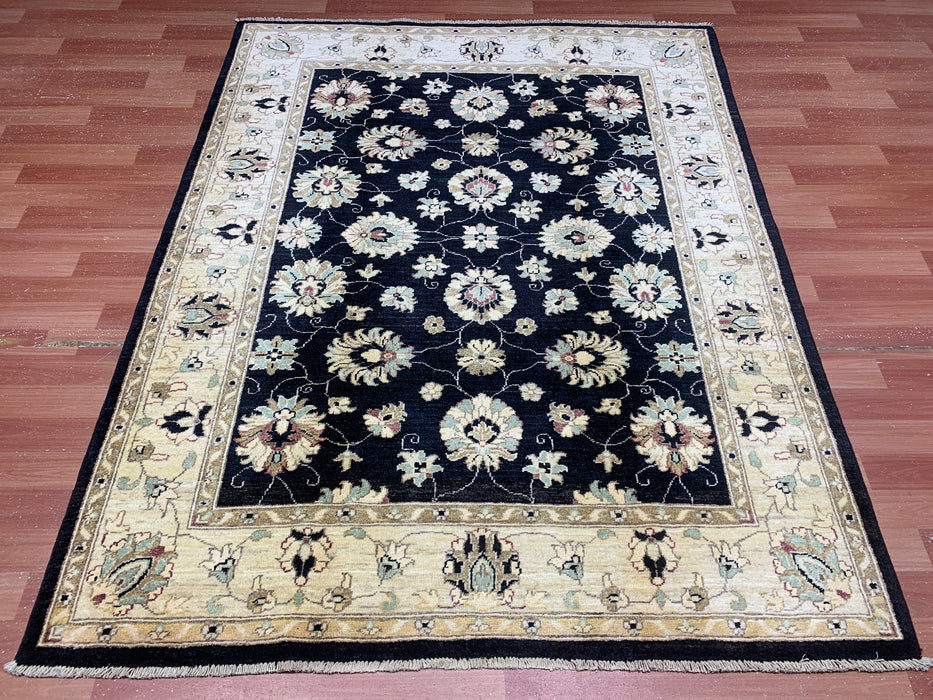 4'11" × 6'3" Hand-Knotted Ziegler Wool Rug – Black with Ivory Floral Border