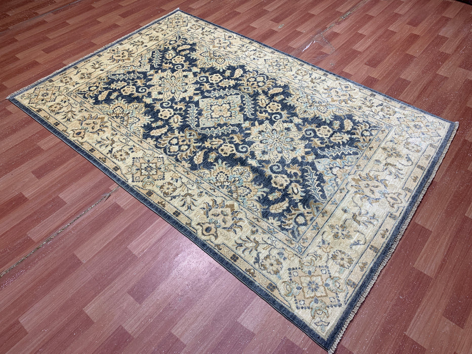 4'10" × 7'3" Hand-Knotted Wool Rug – Navy & Beige with Floral Medallion Design
