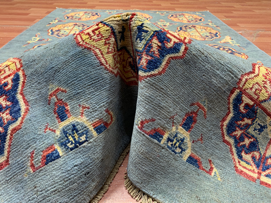 3'11" × 5'11" Hand-Knotted Wool Rug – Gray Field with Geometric Medallions