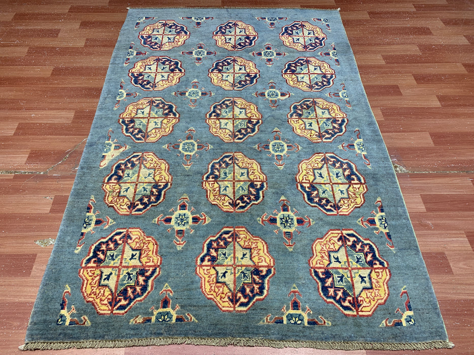 3'11" × 5'11" Hand-Knotted Wool Rug – Gray Field with Geometric Medallions