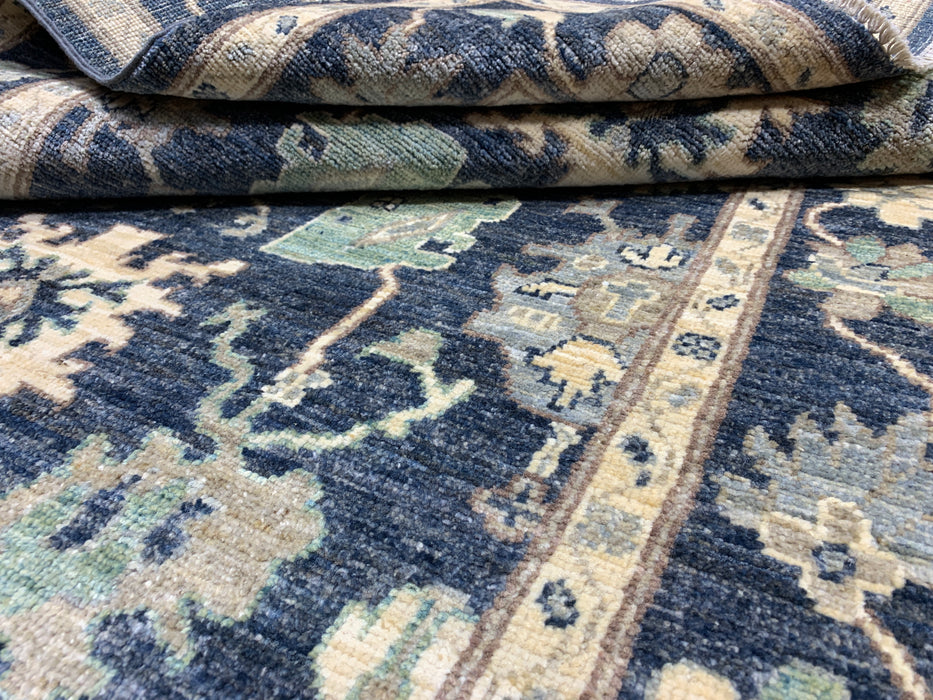 3'11" × 5'10" Hand-Knotted Wool Rug – Black with Floral Motifs