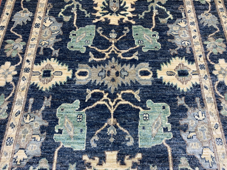 3'11" × 5'10" Hand-Knotted Wool Rug – Black with Floral Motifs