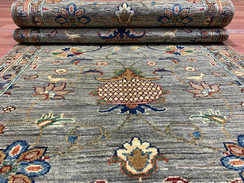 2'9" × 9'8" Hand-Knotted Wool Runner – Gray with Multicolor Floral Motifs