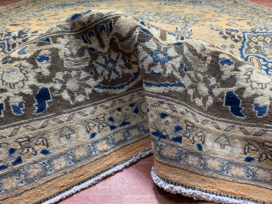 9'7" × 12'8" Hand-Knotted Persian Kashan Wool Rug – Gold Field with Blue Floral Medallion Design