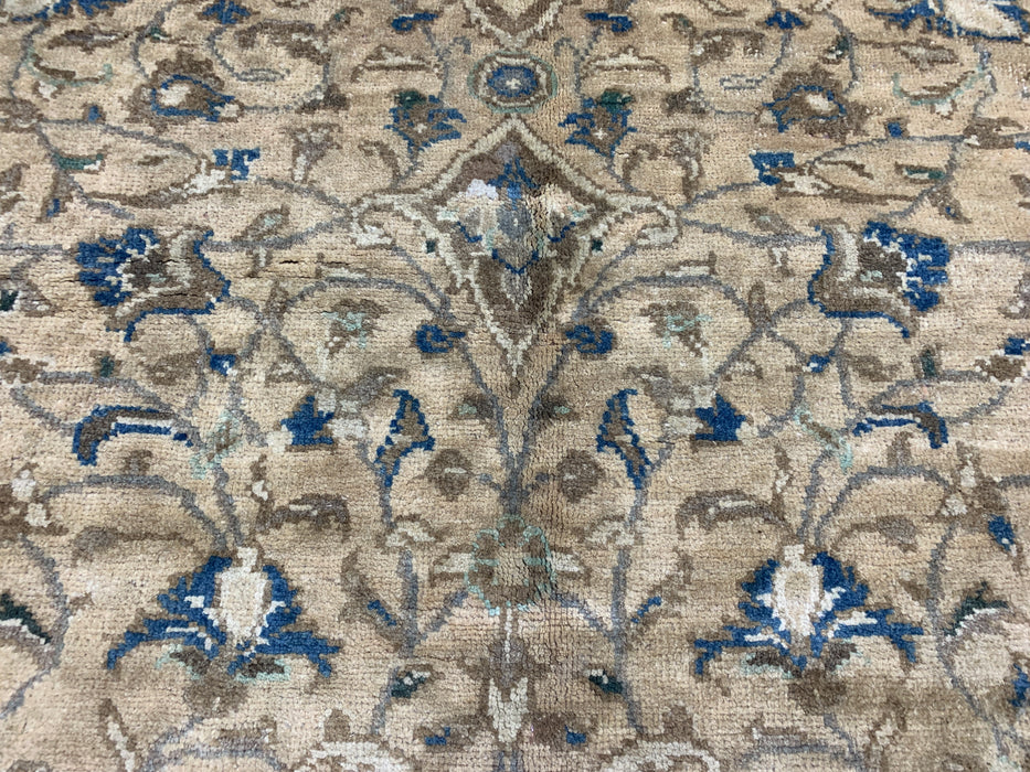 9'9" × 12'10" Hand-Knotted Persian Wool Rug – Beige with Blue Floral Medallion Design