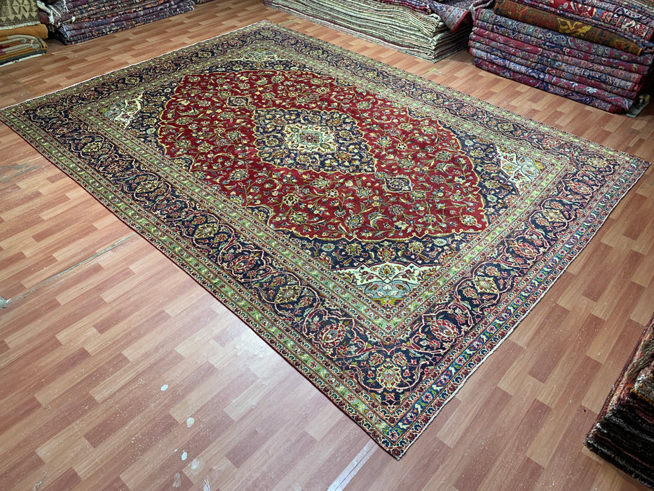 9'7" × 13'2" Hand-Knotted Wool Rug – Persian Red & Navy Floral Medallion Desig