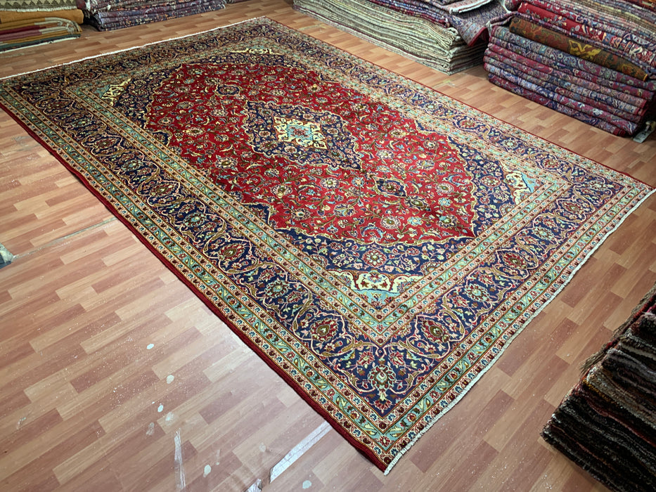 10'0" × 14'4" Hand-Knotted Wool Rug – Red Medallion with Navy Border