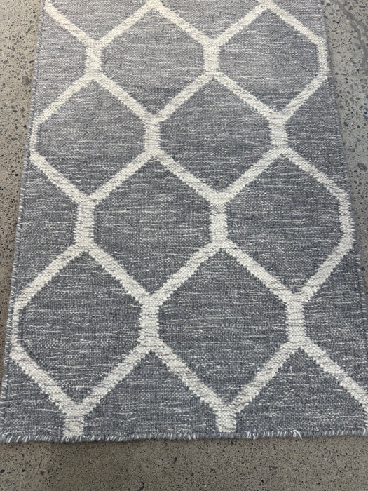 2'x3' 100% Wool Nepali Hand Knotted Area Rug