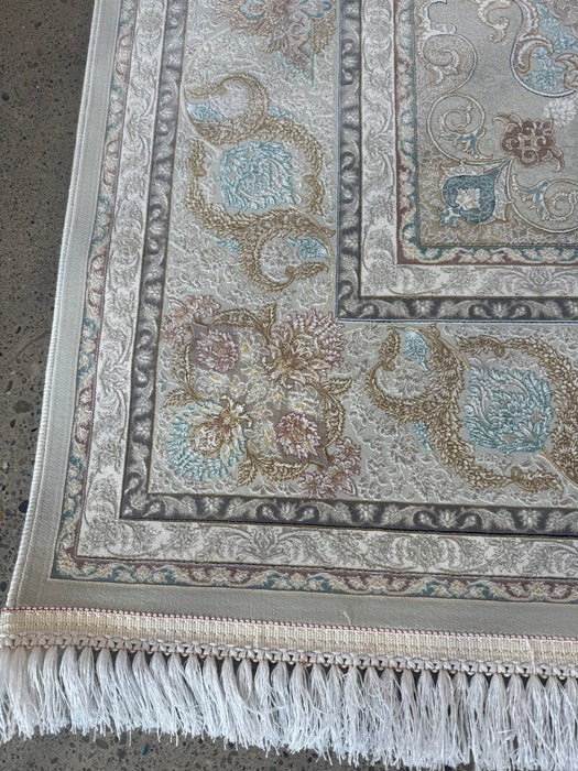 Premium 1500-Reed Persian Machine-Made Rug – Ivory / Soft Blue Medallion – 7' x 10'