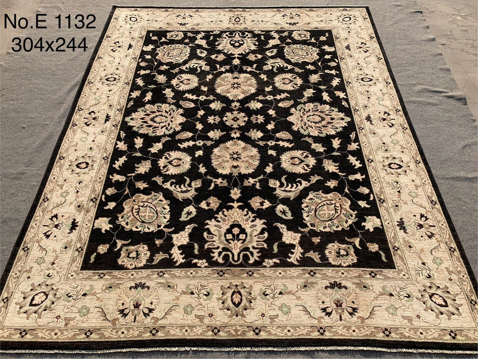 8x9’9 Hand-Knotted Afghan Chobi Rug – Black & Ivory