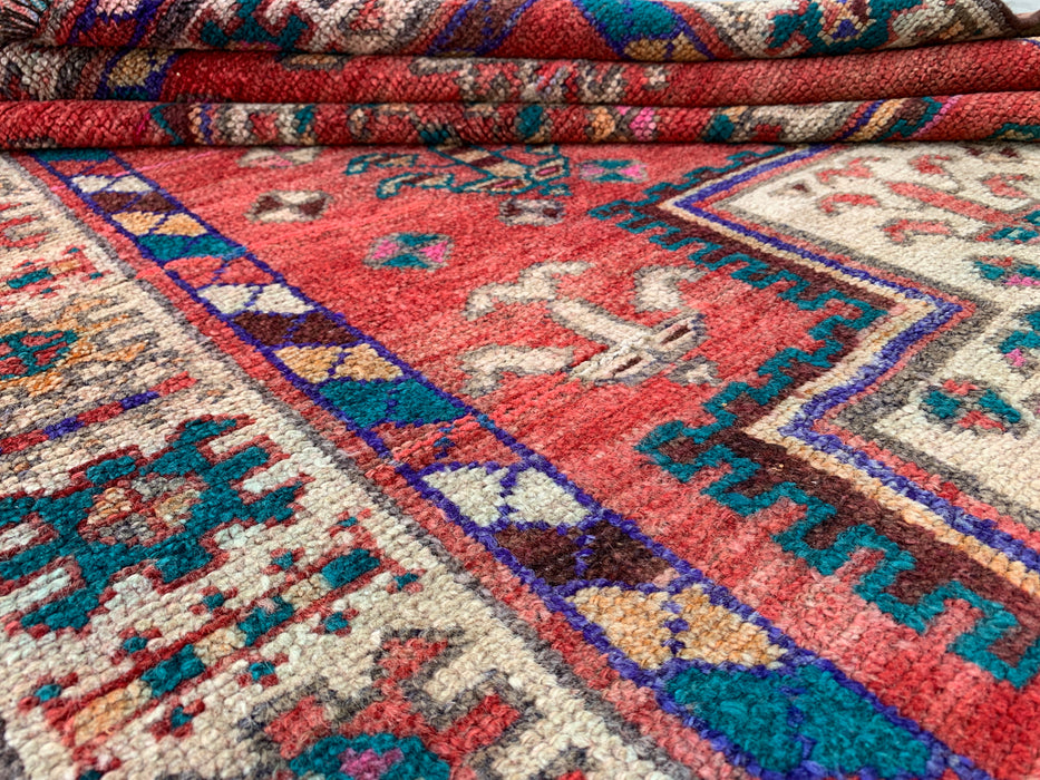8'11 x 4'6 Hand-Knotted Persian Wool Rug - Coral Tribal Medallion Area Rug - KBHM-649