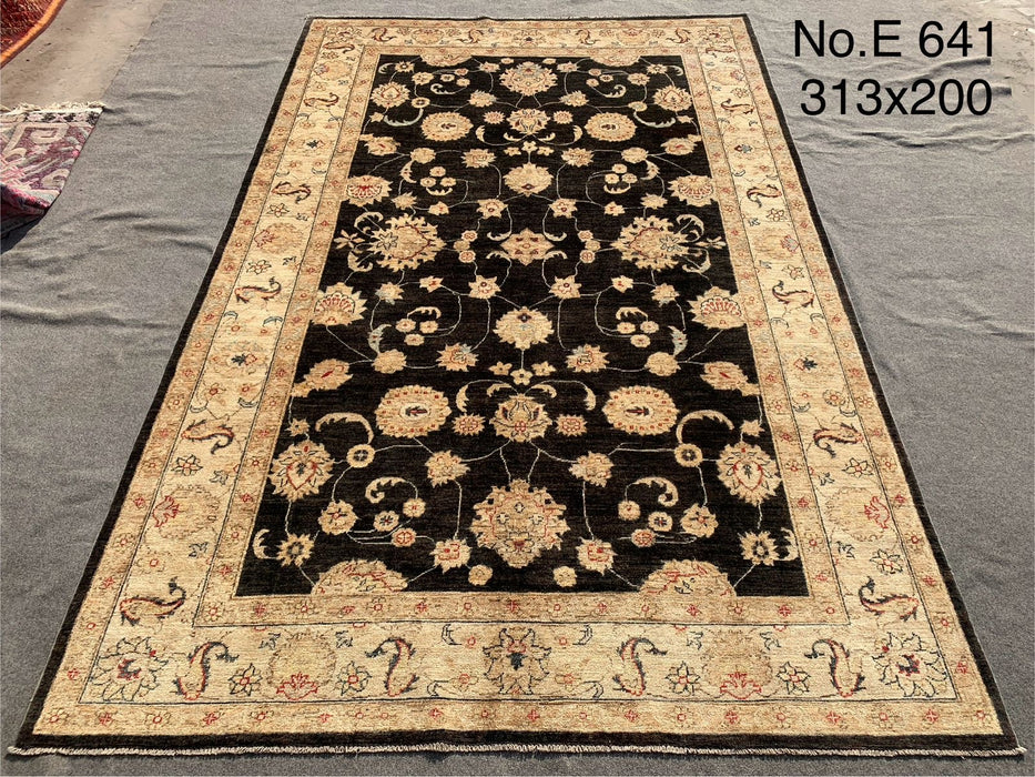 6’7” × 10’3” Hand-Knotted Persian Wool Rug