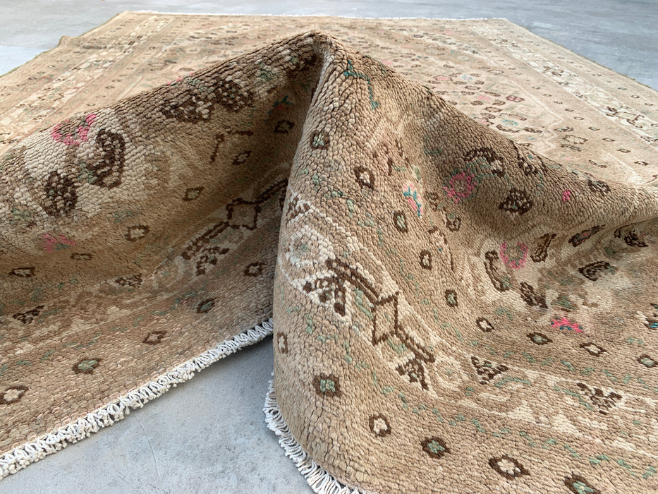 Handmade Persian Wool Area Rug 7x10 - Beige, Taupe & Soft Pink Vintage Medallion Persian Style Rug - Exact Size 9'9" x 6'9" - KBHM-725