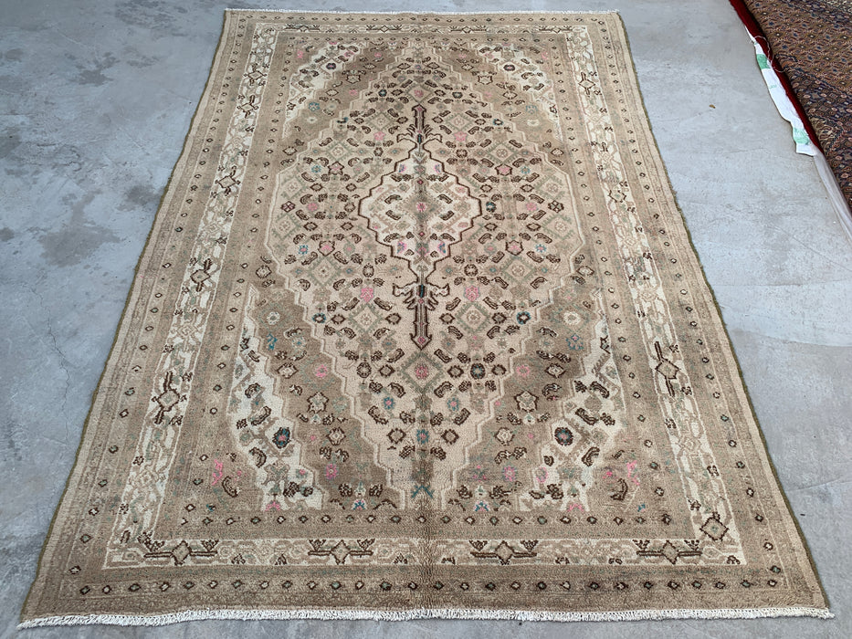 Handmade Persian Wool Area Rug 7x10 - Beige, Taupe & Soft Pink Vintage Medallion Persian Style Rug - Exact Size 9'9" x 6'9" - KBHM-725