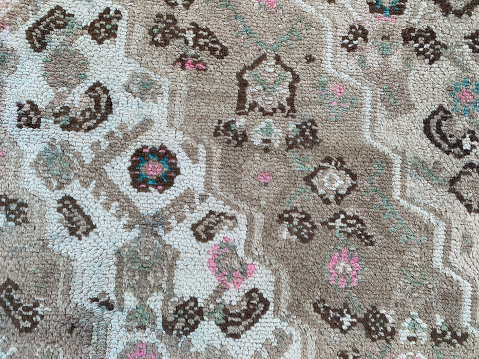 Handmade Persian Wool Area Rug 7x10 - Beige, Taupe & Soft Pink Vintage Medallion Persian Style Rug - Exact Size 9'9" x 6'9" - KBHM-725
