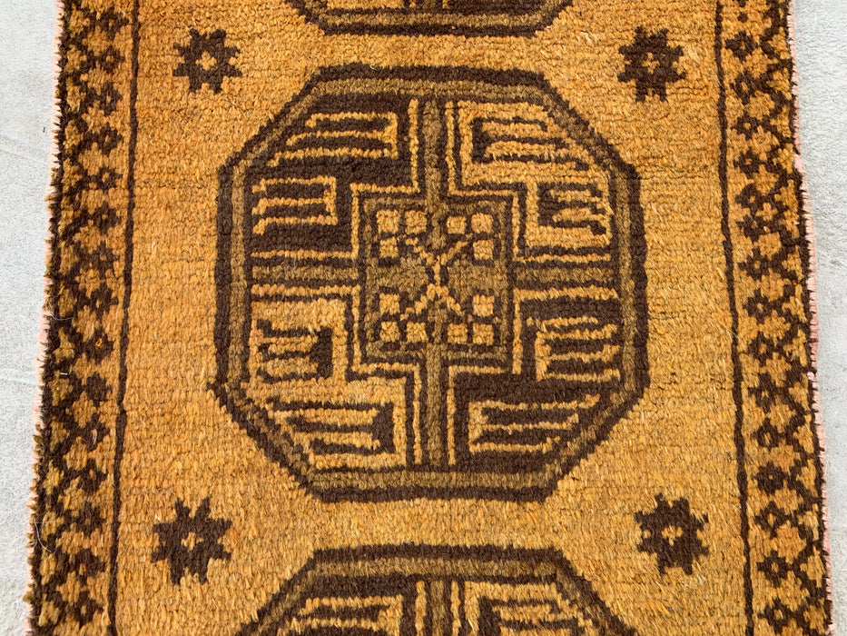 7'8" x 1'6" Hand-Knotted Persian Wool Runner Rug – Gold & Brown Tribal Geometric Design – KBHM-797