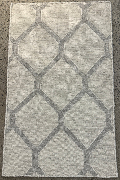 2'x3' 100% Wool Nepali Hand Knotted Area Rug