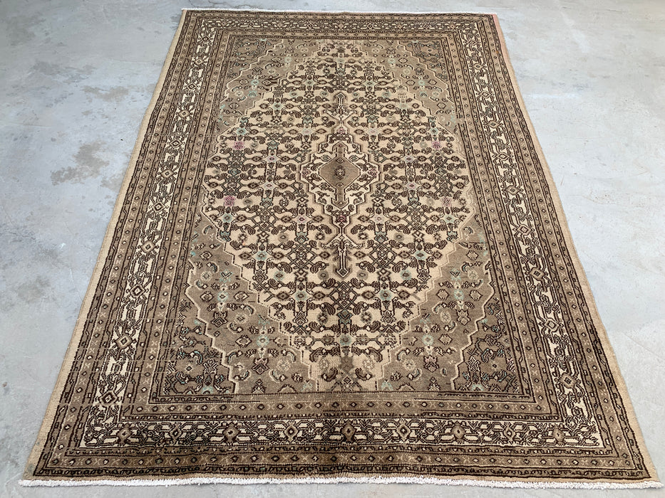 Handmade Persian Wool Area Rug 7x10 - Beige, Taupe & Ivory Vintage Medallion Persian Style Rug - Exact Size 9'8" x 6'11" - KBHM-806
