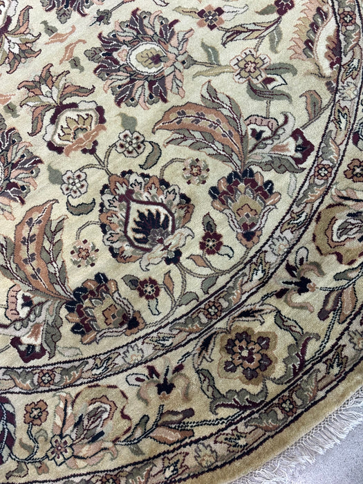 8' x 8' Round Hand-Knotted Wool Area Rug - Ivory/Beige/Multi