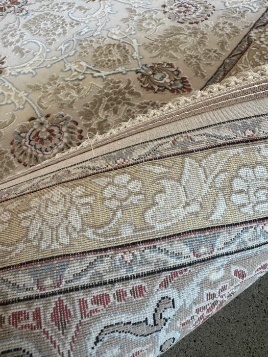 Luxury Persian Machine-Made Rug – Beige / Rust Floral Border – 7' x 10'