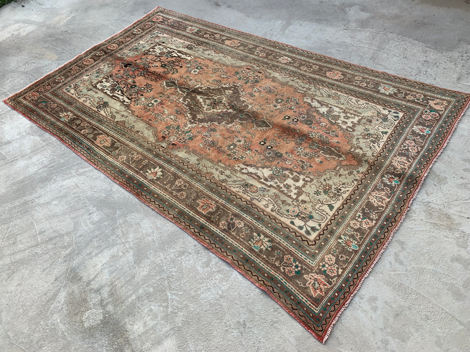 Handmade Persian Wool Area Rug 7x10 - Faded Beige & Peach Vintage Floral Medallion Persian Style Rug - Exact Size 10'3" x 6'5" - KBHM-938