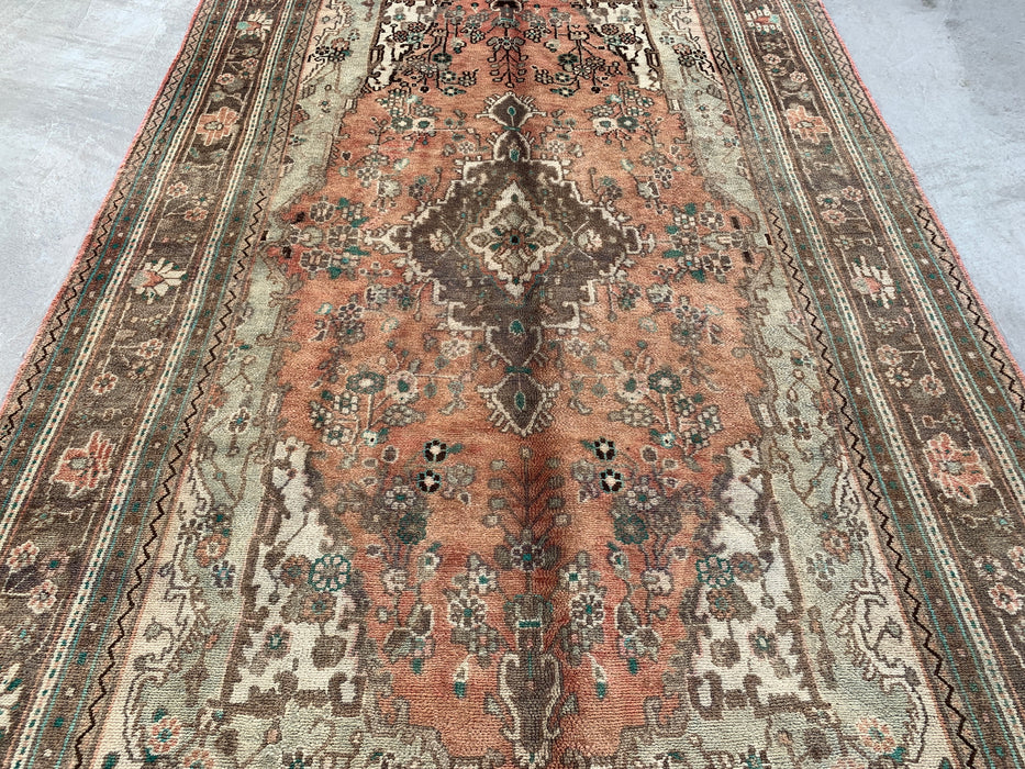 Handmade Persian Wool Area Rug 7x10 - Faded Beige & Peach Vintage Floral Medallion Persian Style Rug - Exact Size 10'3" x 6'5" - KBHM-938