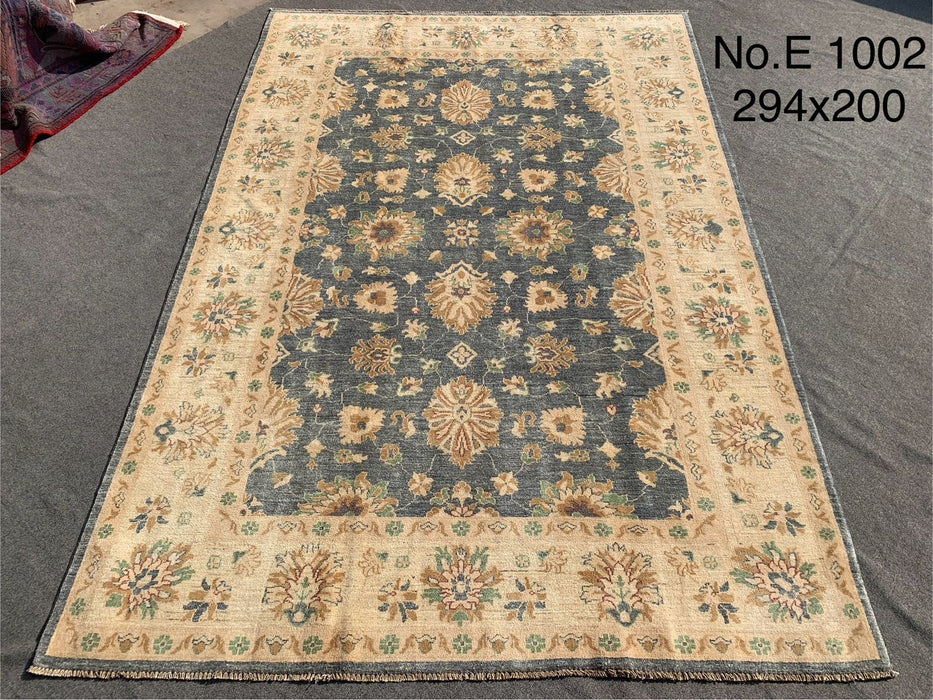 6’7 x 9’8 Grey & Beige Afghan Chobi Rug