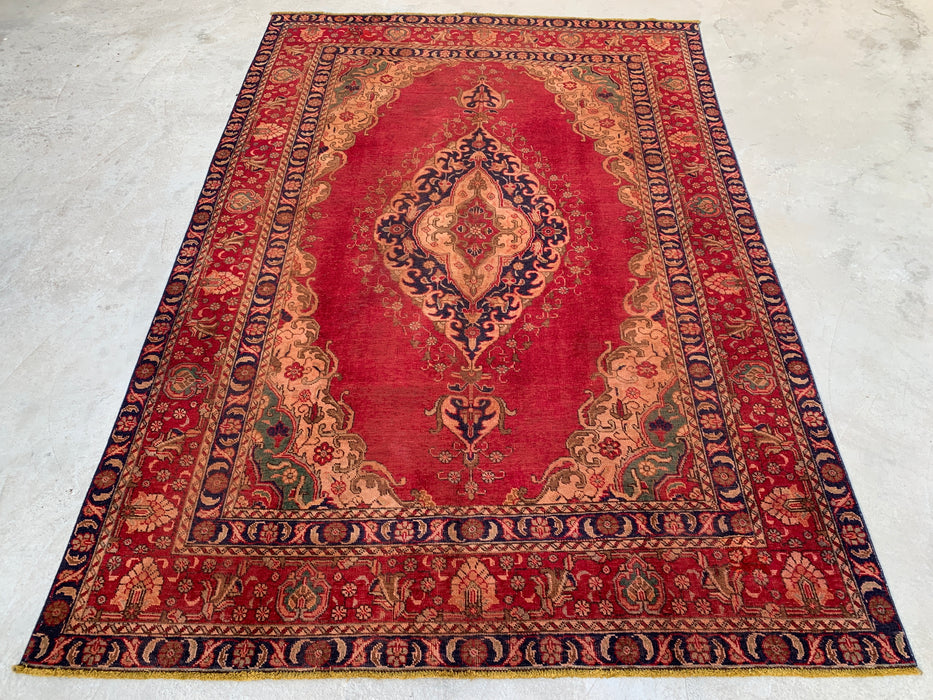 10'8 x 7'1 Hand-Knotted Persian Wool Rug - Faded Red Vintage Medallion Design - KBHM-944
