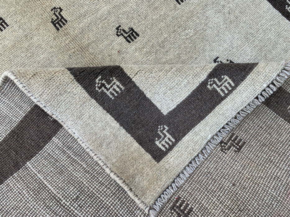 5'5 x 3'11 Hand-Knotted Persian Wool Rug - Ivory Minimal Animal Motif Design - KBHM-951