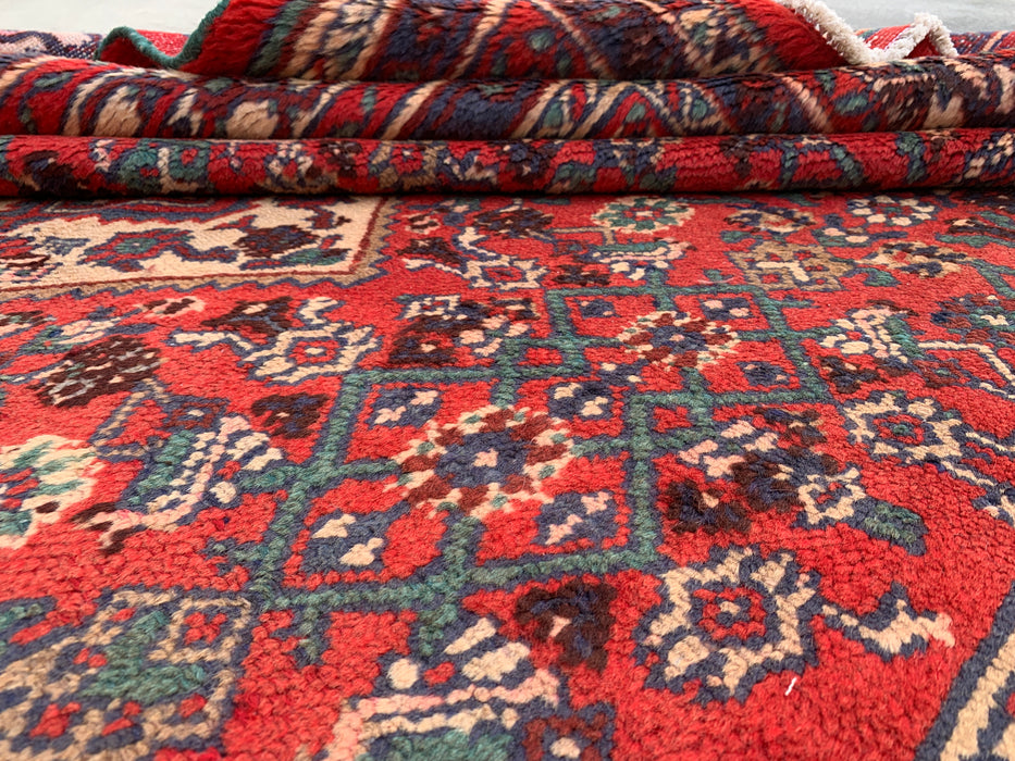 Handmade Persian Wool Area Rug 7x10 - Red Medallion Persian Style Rug - Exact Size 9'10" x 6'10" - KBHM-969