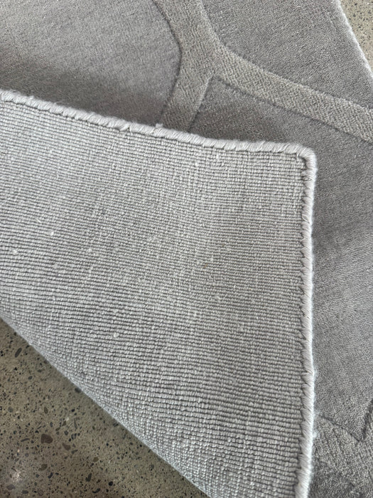 2'x3' 100% Wool Nepali Hand Knotted Area Rug