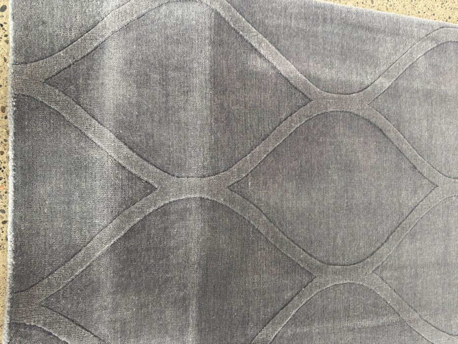 2'x3' 100% Wool Nepali Hand Knotted Area Rug