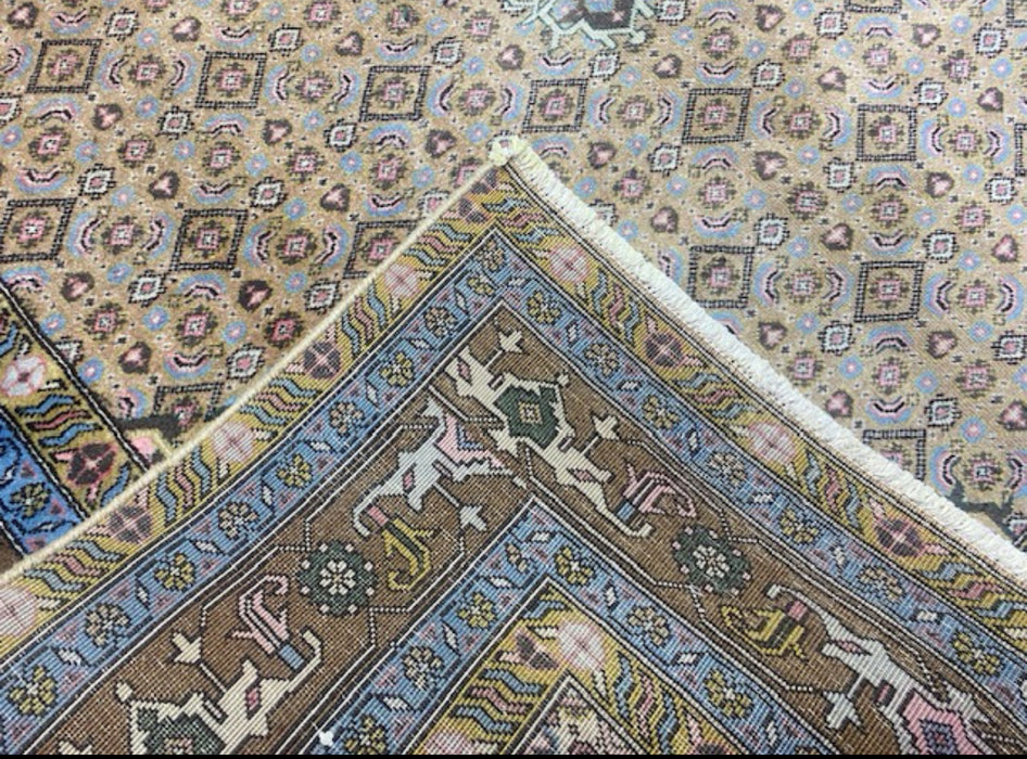 6’6” × 9’4” Hand-Knotted Persian Wool Rug – Beige & Blue Diamond Medallion