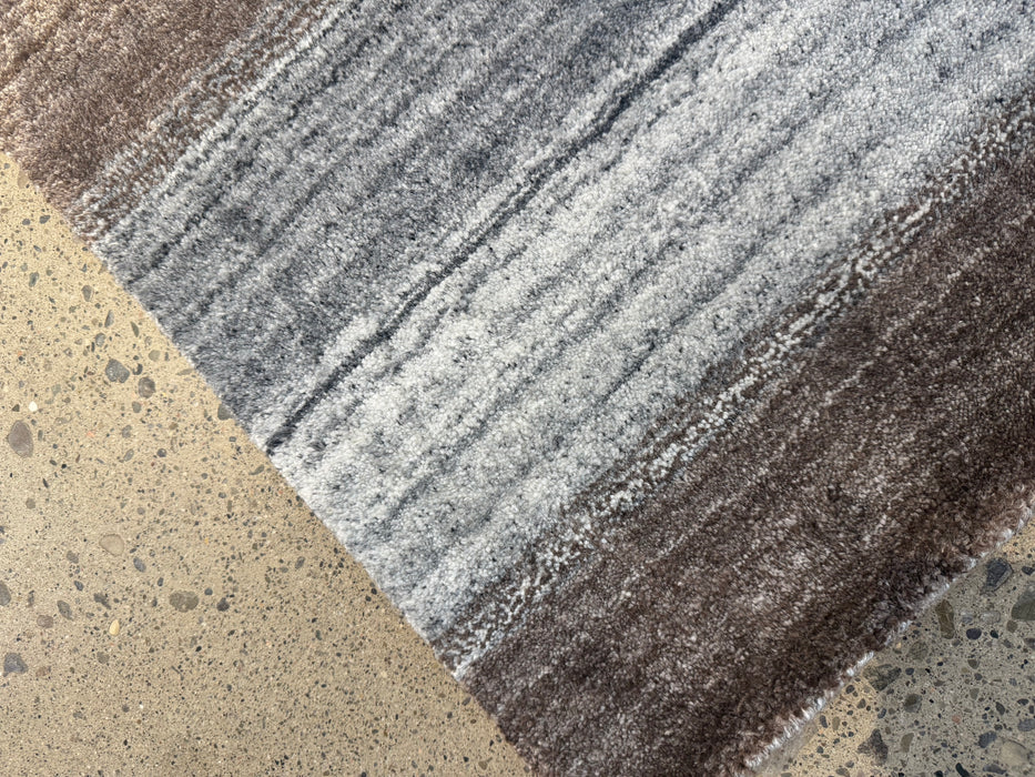 2'x3' 100% Wool Nepali Hand Knotted Area Rug