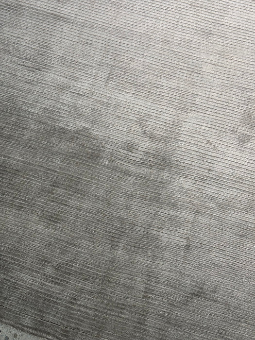 5’X8’ Hand Loomed Nepali Wool Area Rug- Beige/Grey