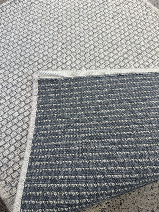 2'x3' 100% Wool High Line Hand Woven Area Rug